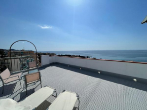 Luxurious Penthouse Poseidon! in Sanremo's Centre for 6 people!